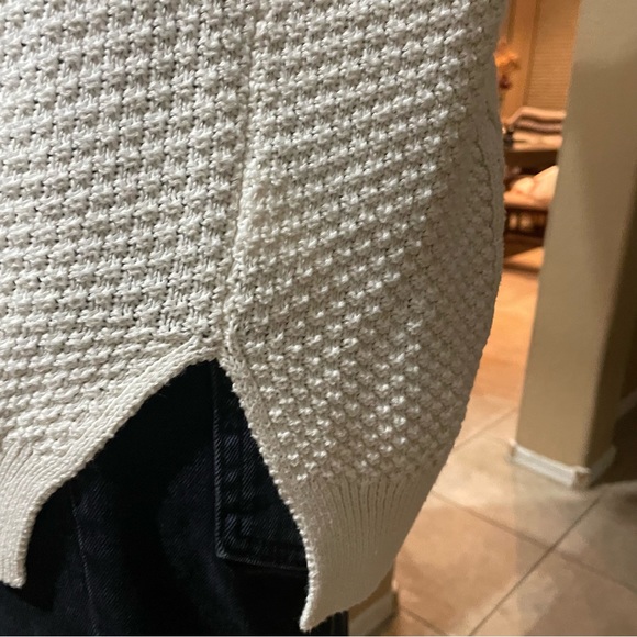 MICHAEL KORS CREAMY WHITE SWEATER size medium - Picture 4 of 6